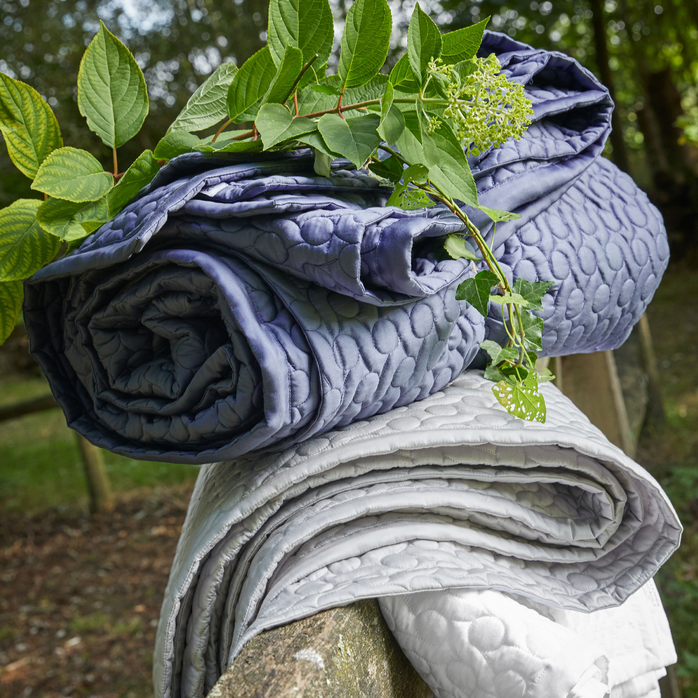 Alexandre Turpault Sprei Poesie Satijn Off Black 260 x 240 cm