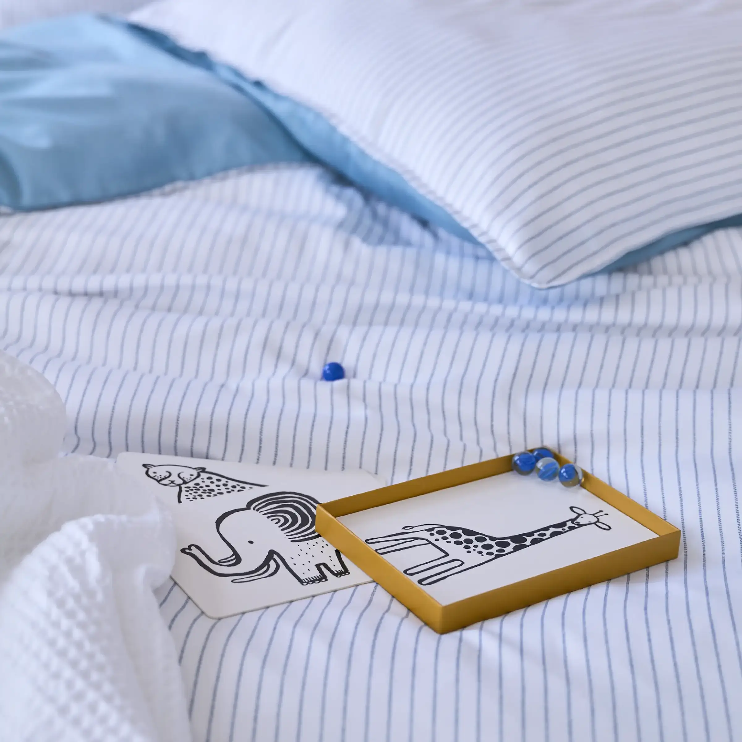 Essix Dekbedovertrek Sillage Bamboe 230TC Bleu Glacier 140 x 200 (Excl. kussenslopen)