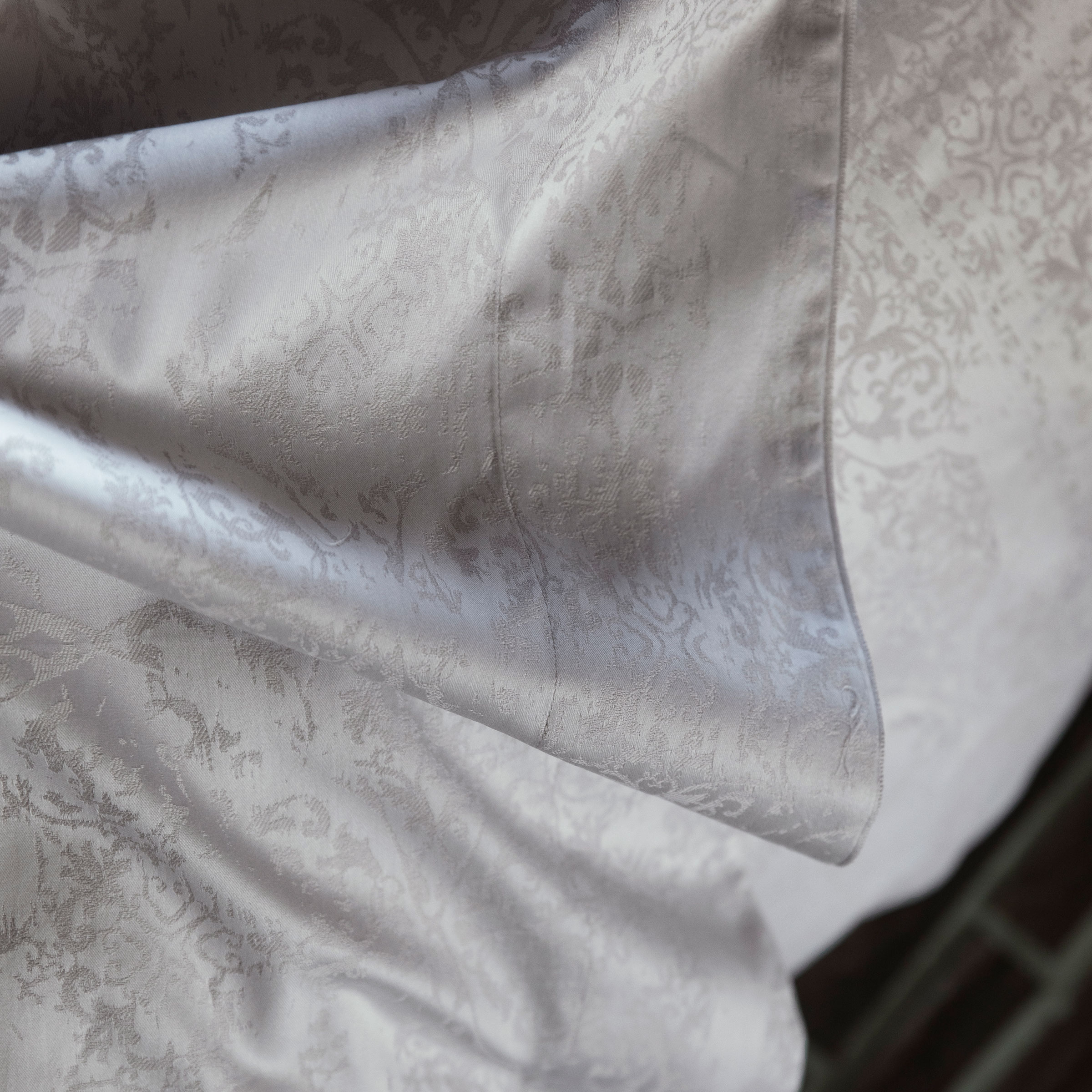 Alexandre Turpault Dekbedovertrek Set Quantique Organic Jacquard Satijn 300TC Wit - Oyster