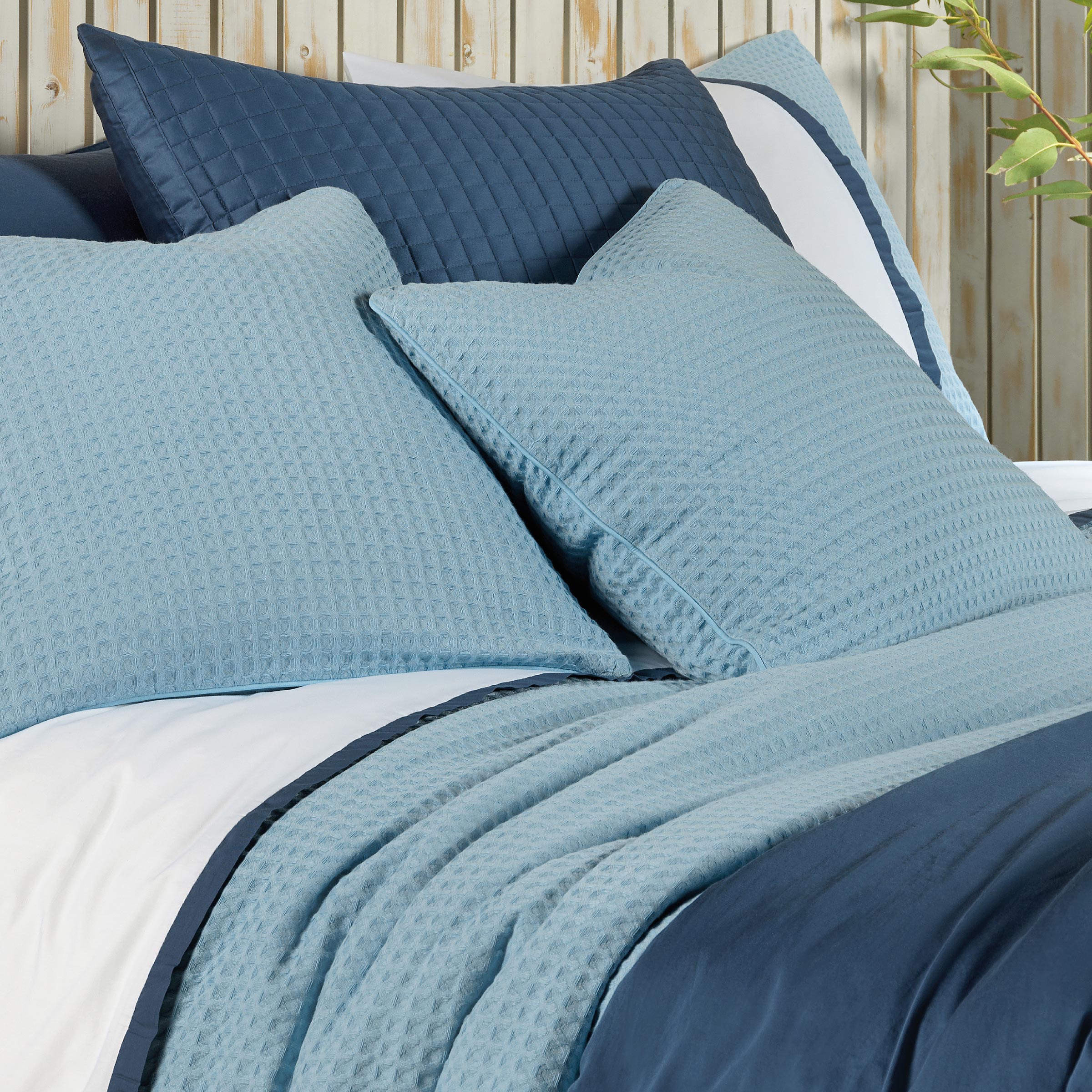 Dommelin Dekbedovertrekset Bari Percal 200TC Pastelblauw - Nachtblauw