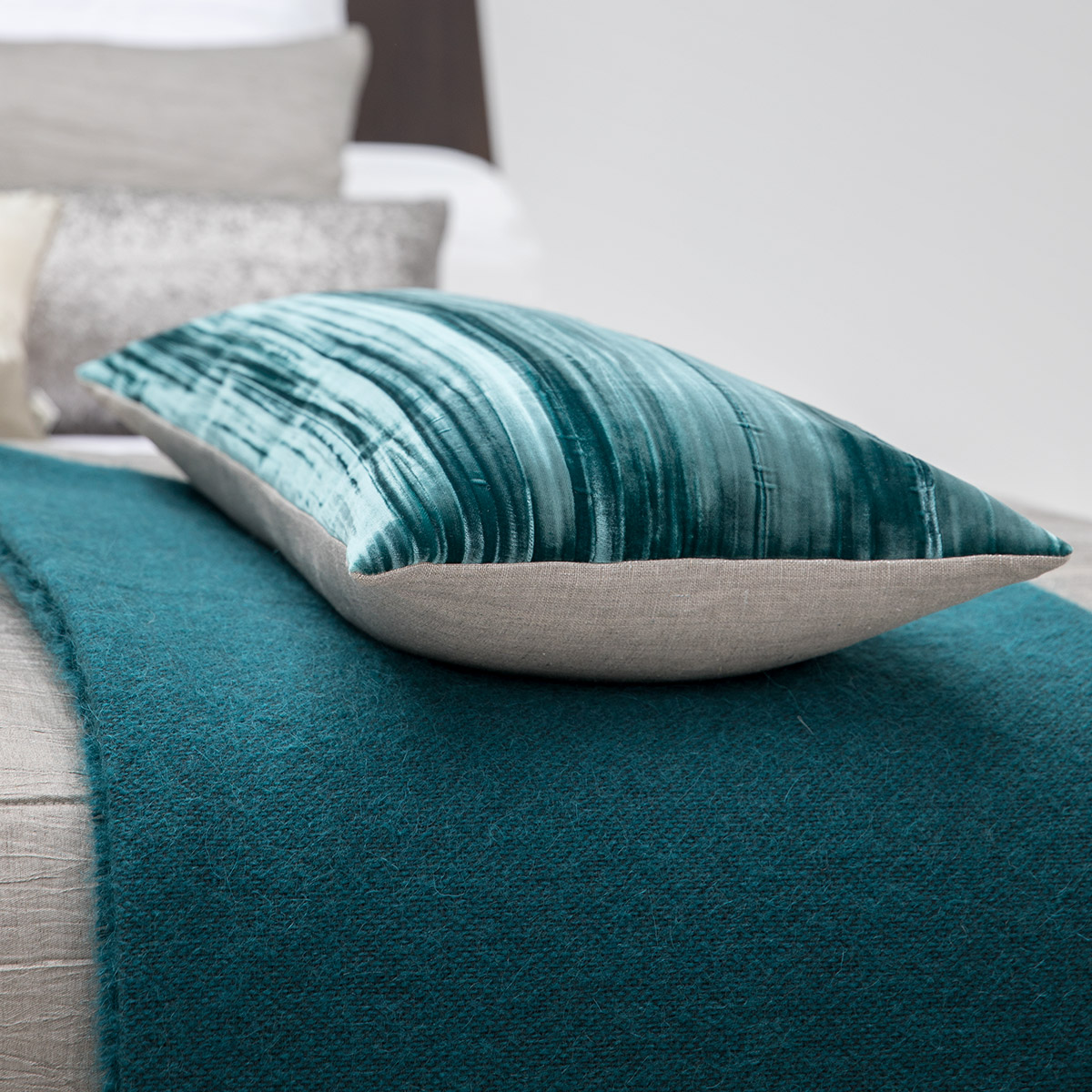 Mrs.Me Deken Archive Wol Mix Dark Petrol 170 x 220 cm