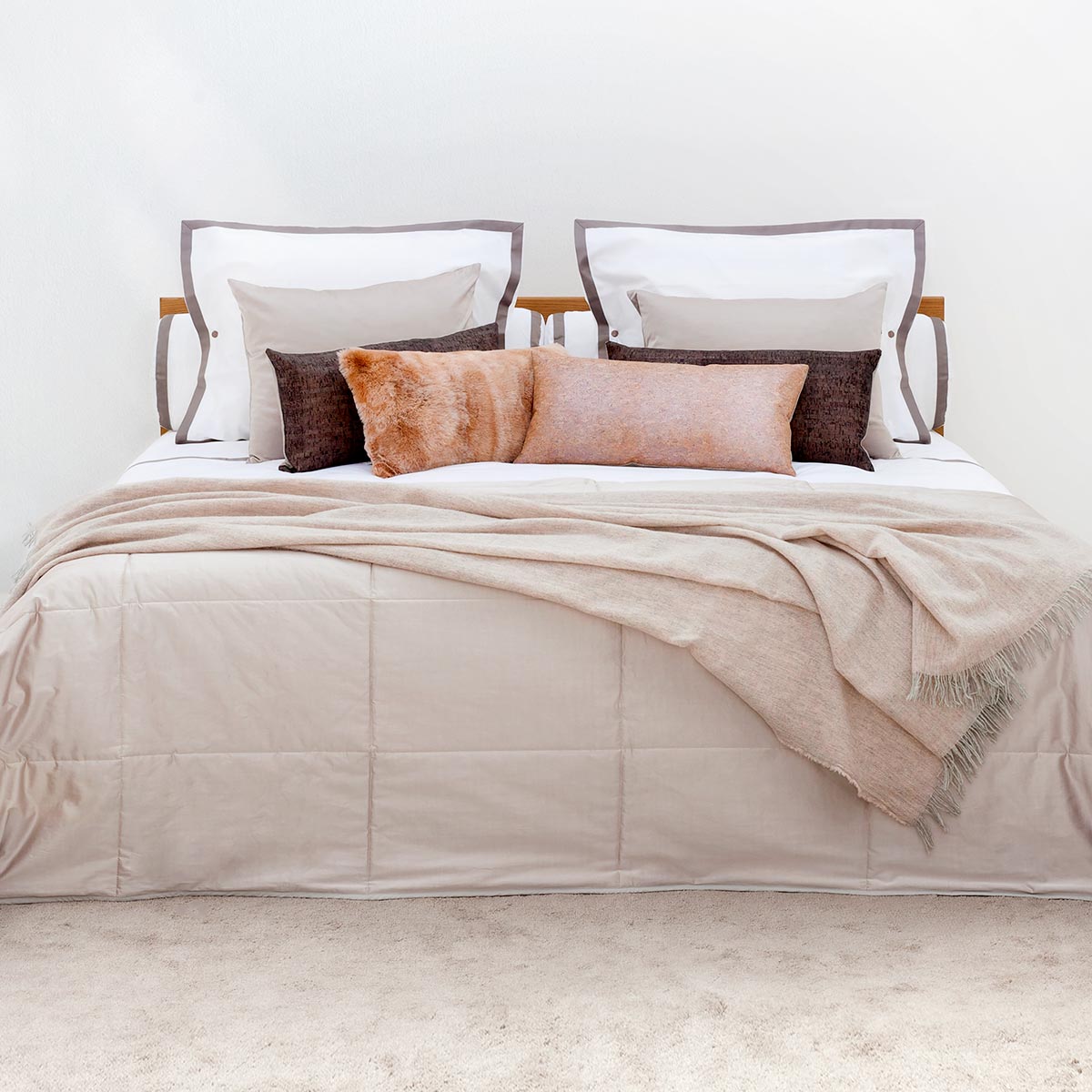 Kussen, Woondecoratie, Meubels, Bed