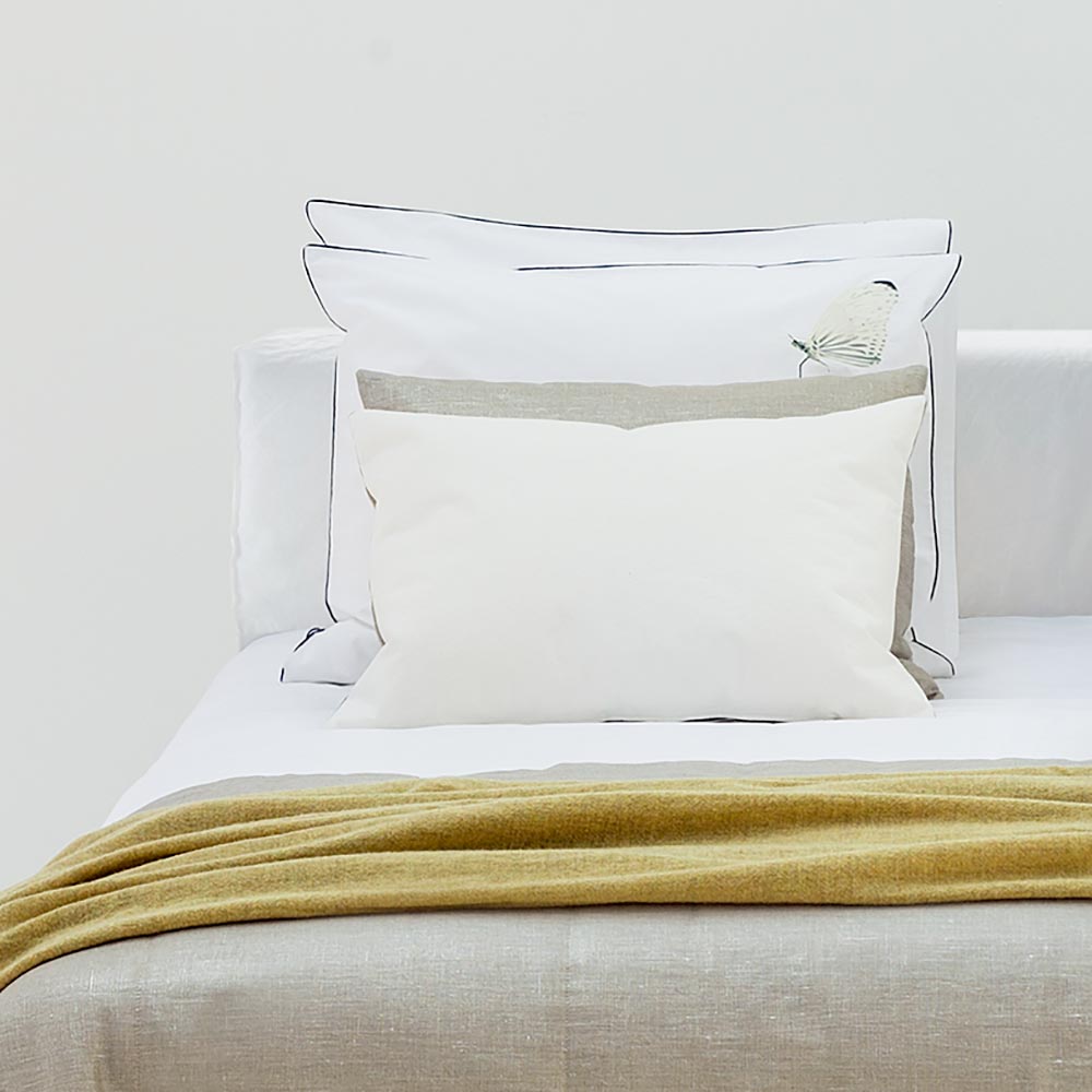 Mrs.Me Sierkussen Paper Papier White 45 x 60 cm