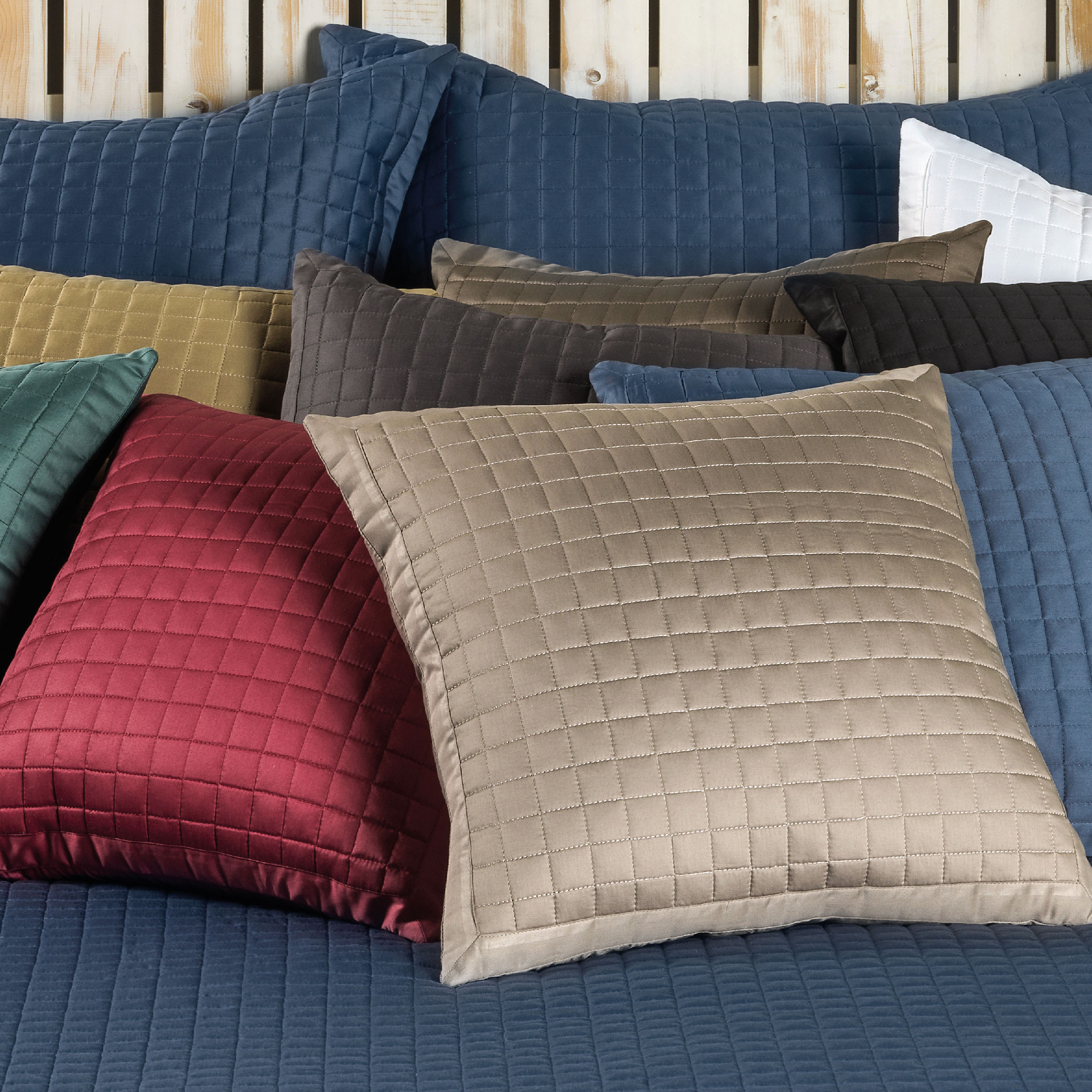 Dommelin Sierkussenhoes Chicago Satijn 300TC Zwart