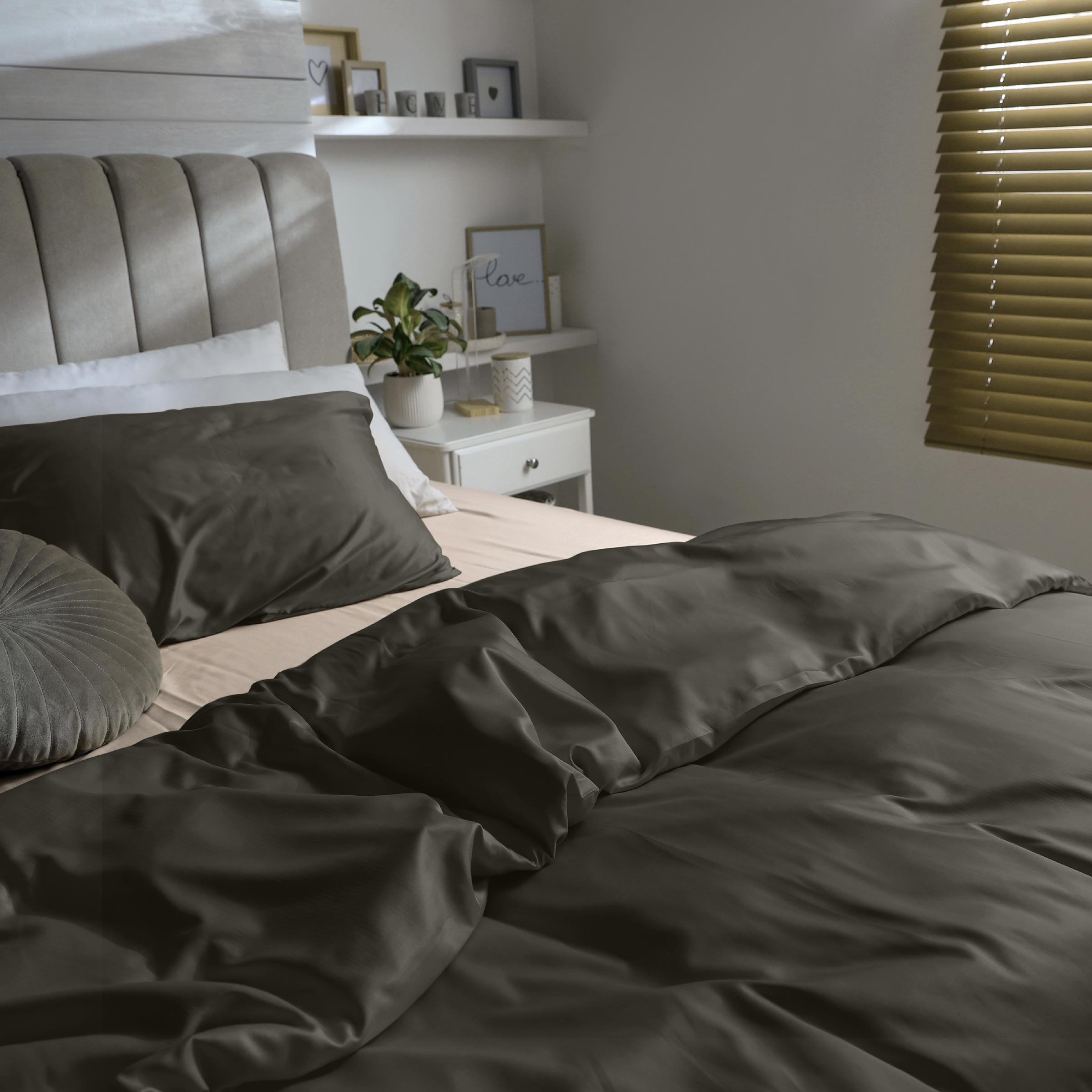 Dommelin Dekbedovertrek Set Satijn 300TC Leem