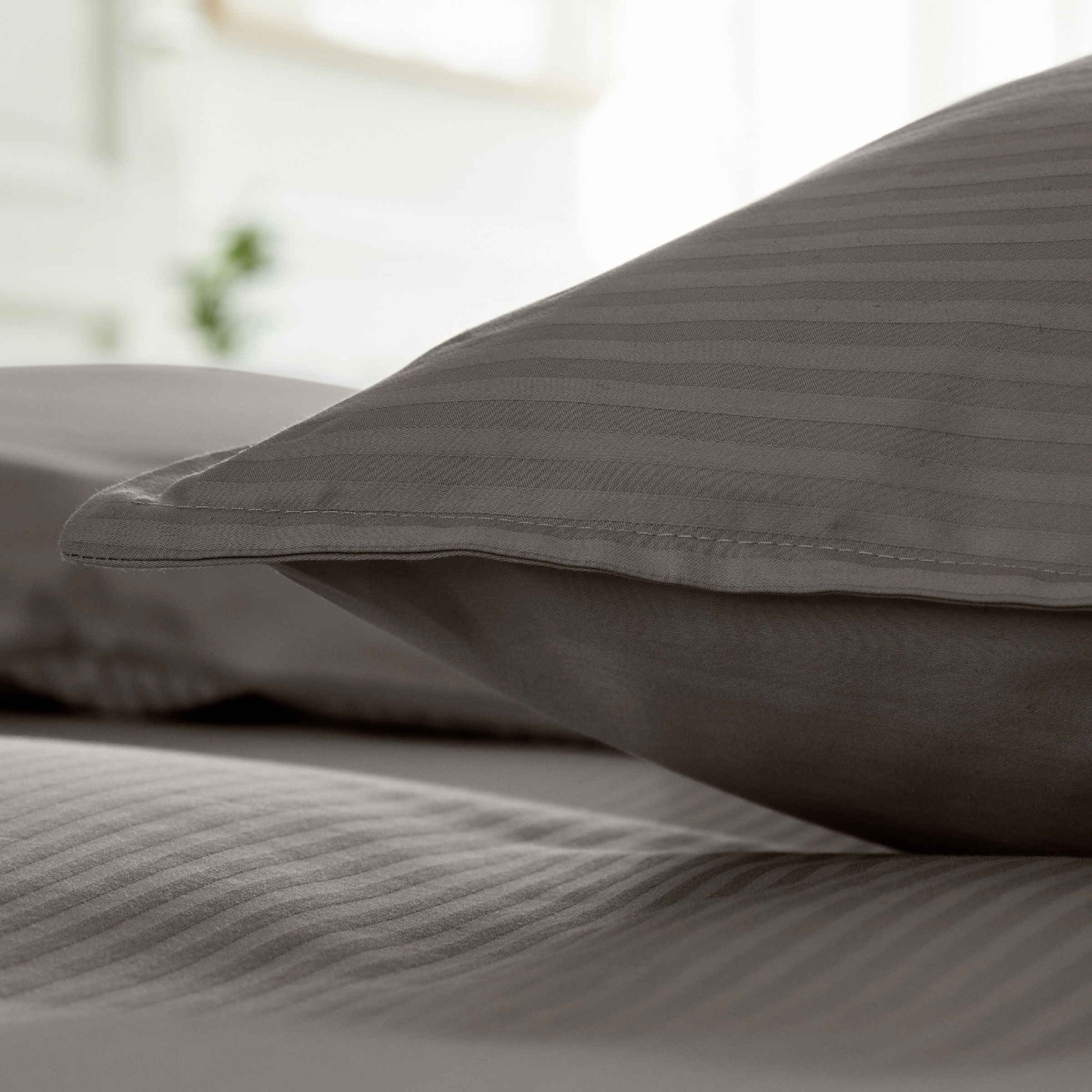 Essix Kussensloop Grand Hotel Jacquard Satijn 300TC Zinc