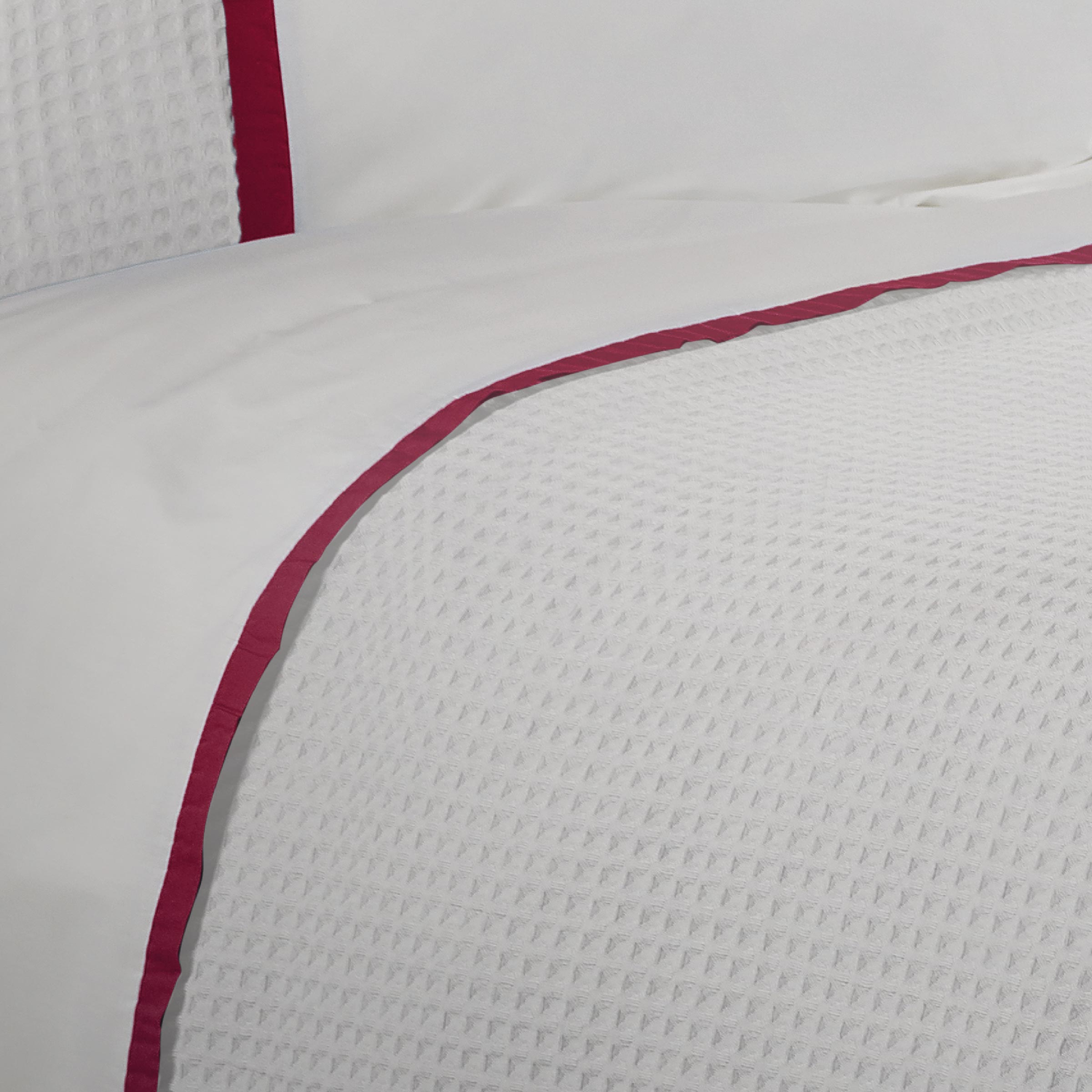 Dommelin Dekbedovertrekset Bari Percal 200TC Wit - Cherry 