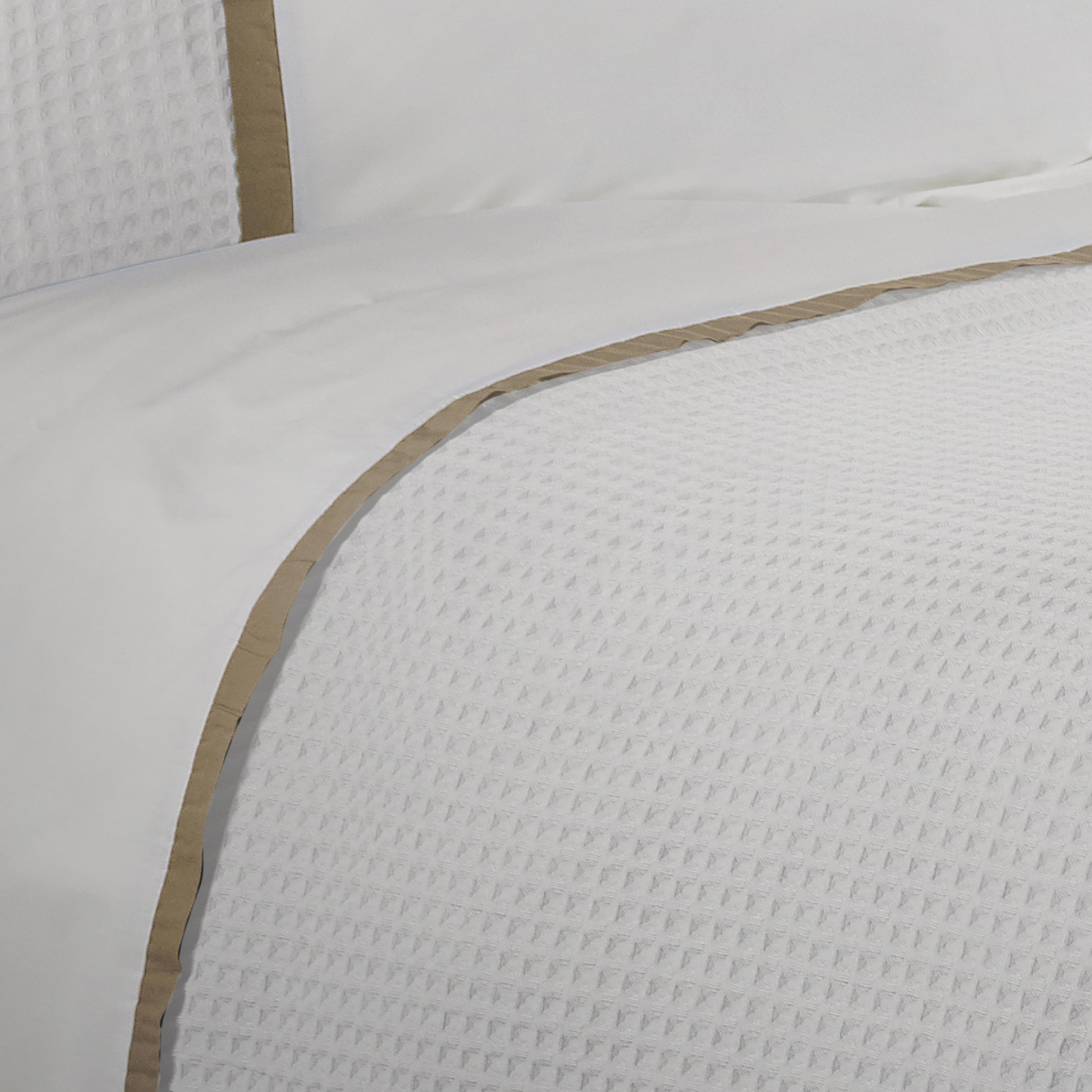 Dommelin Dekbedovertrekset Bari Percal 200TC Wit - Kaki