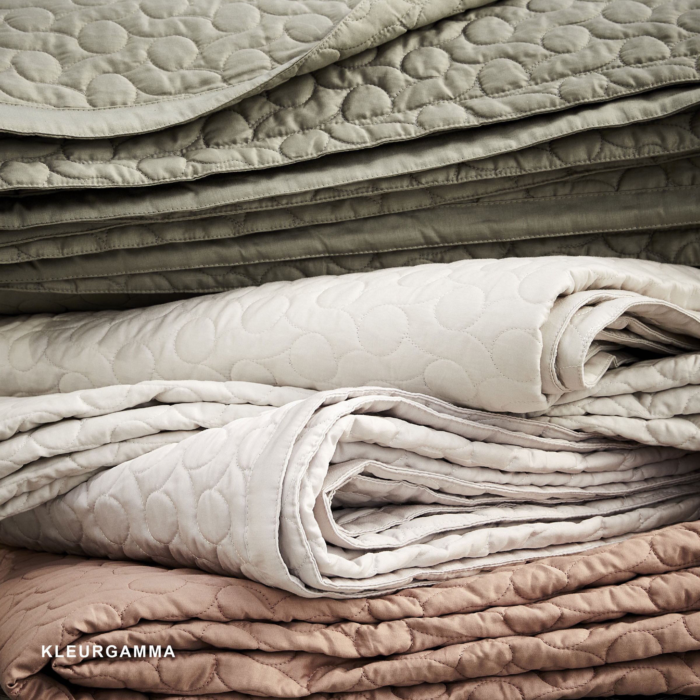 Alexandre Turpault Sprei Poesie Satijn Moon 260 x 240 cm