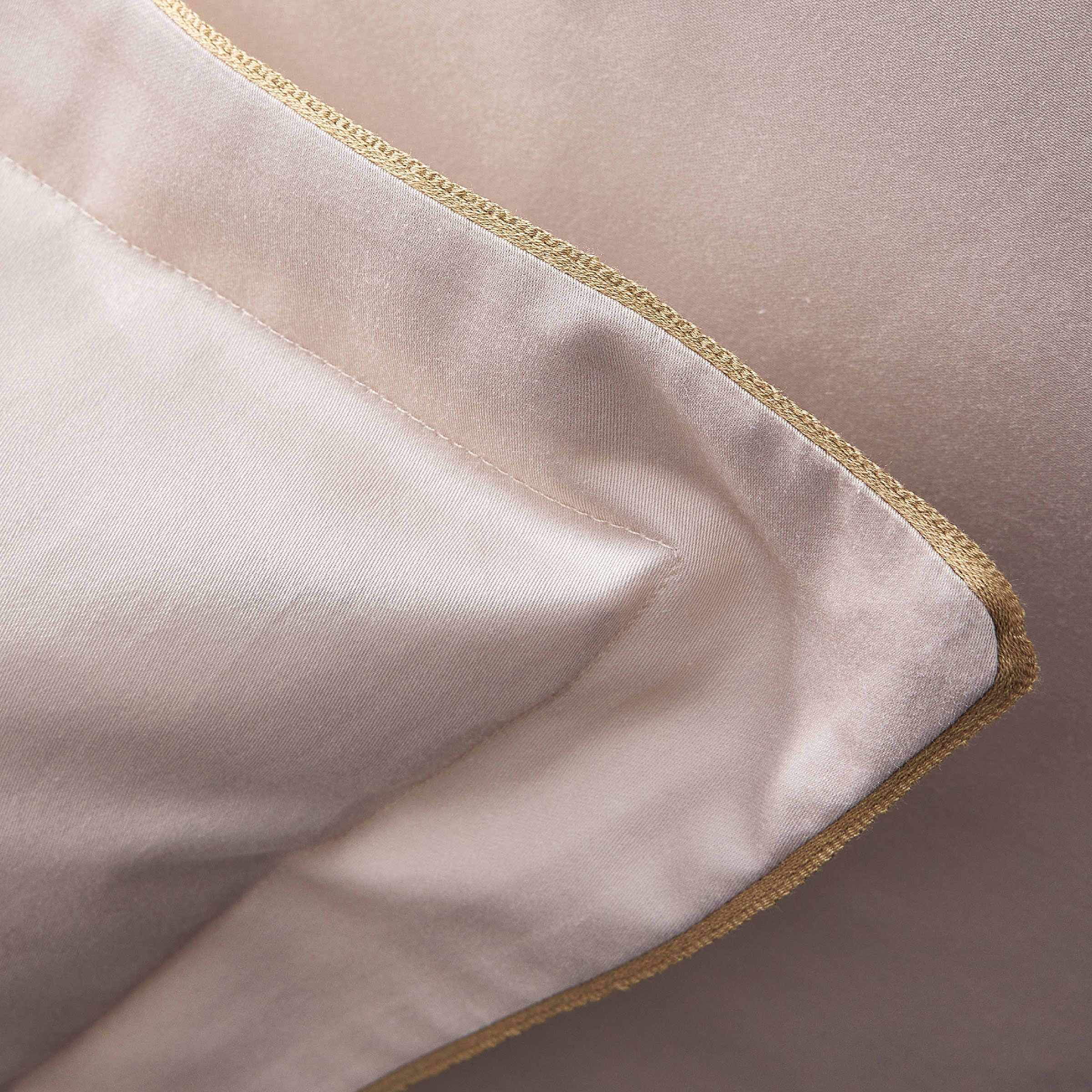 Alexandre Turpault Dekbedovertrek Set Double Face Nobel 300TC