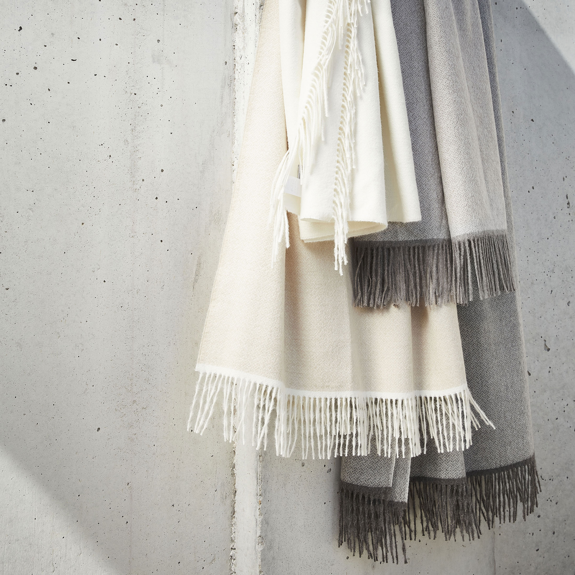 Alexandre Turpault Plaid Nomade Baby Alpaca Ecru 130 x 180 cm