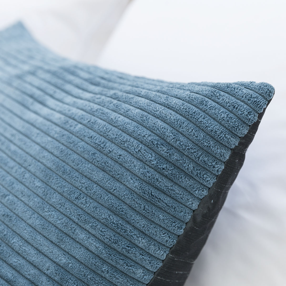 Mrs.Me Sierkussen Level Velours Petrol 45 x 60 cm