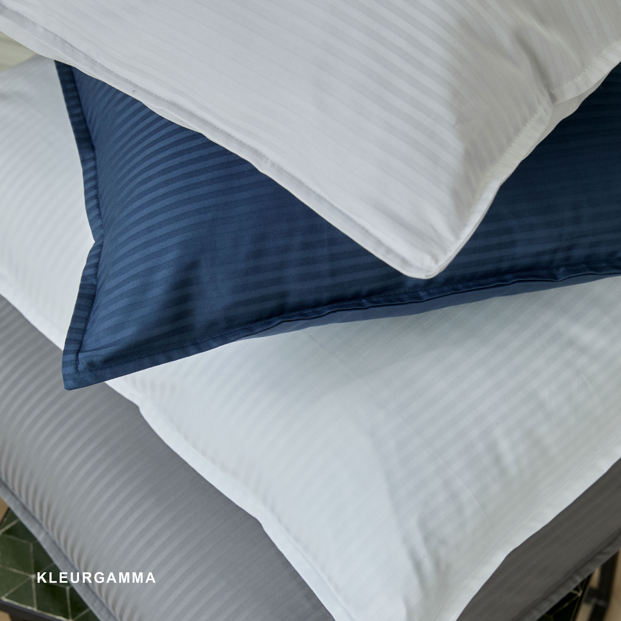 Essix Kussensloop Grand Hotel Jacquard Satijn 300TC Argent