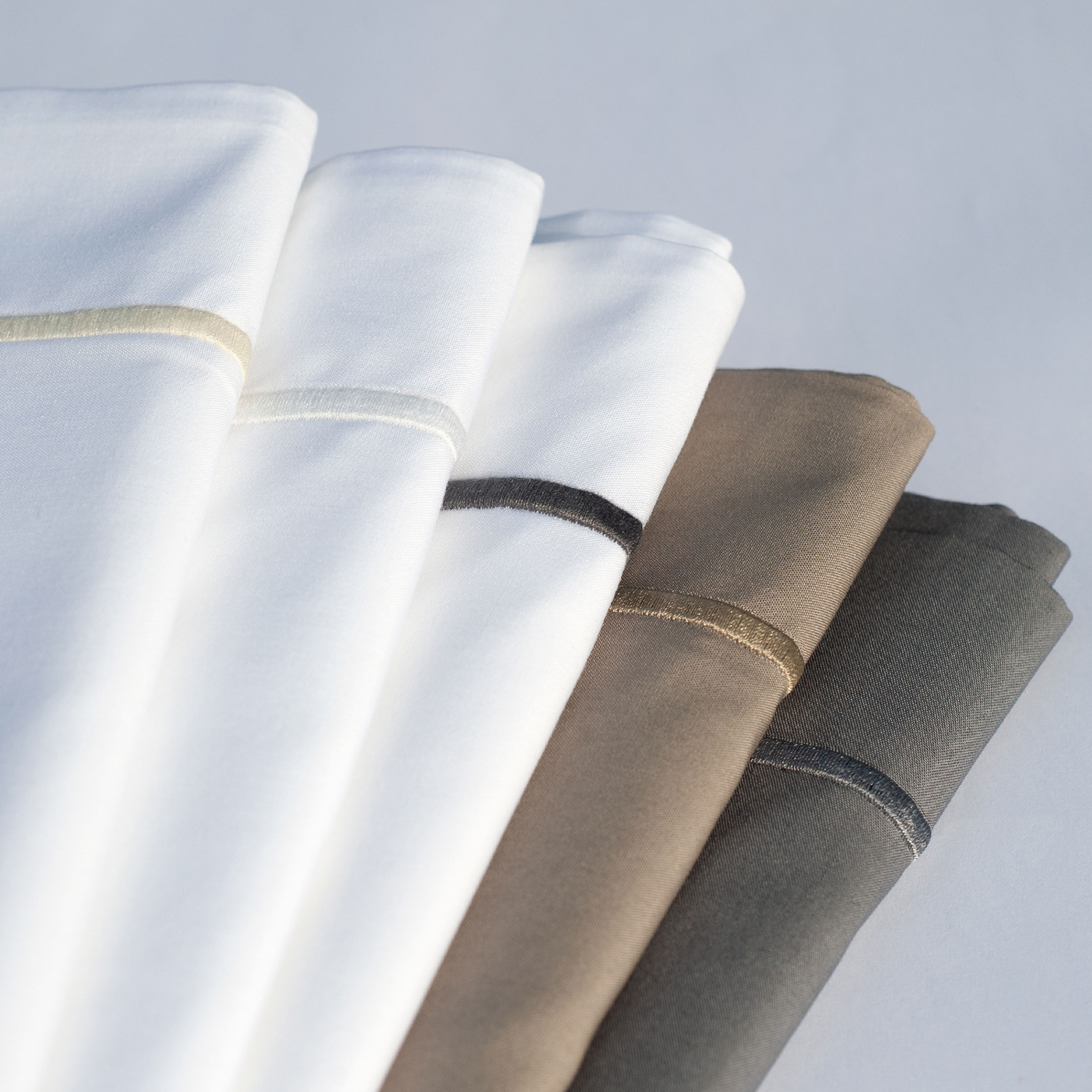 Dommelin Dekbedovertrekset Cortina Percal 200TC Taupe - Taupe