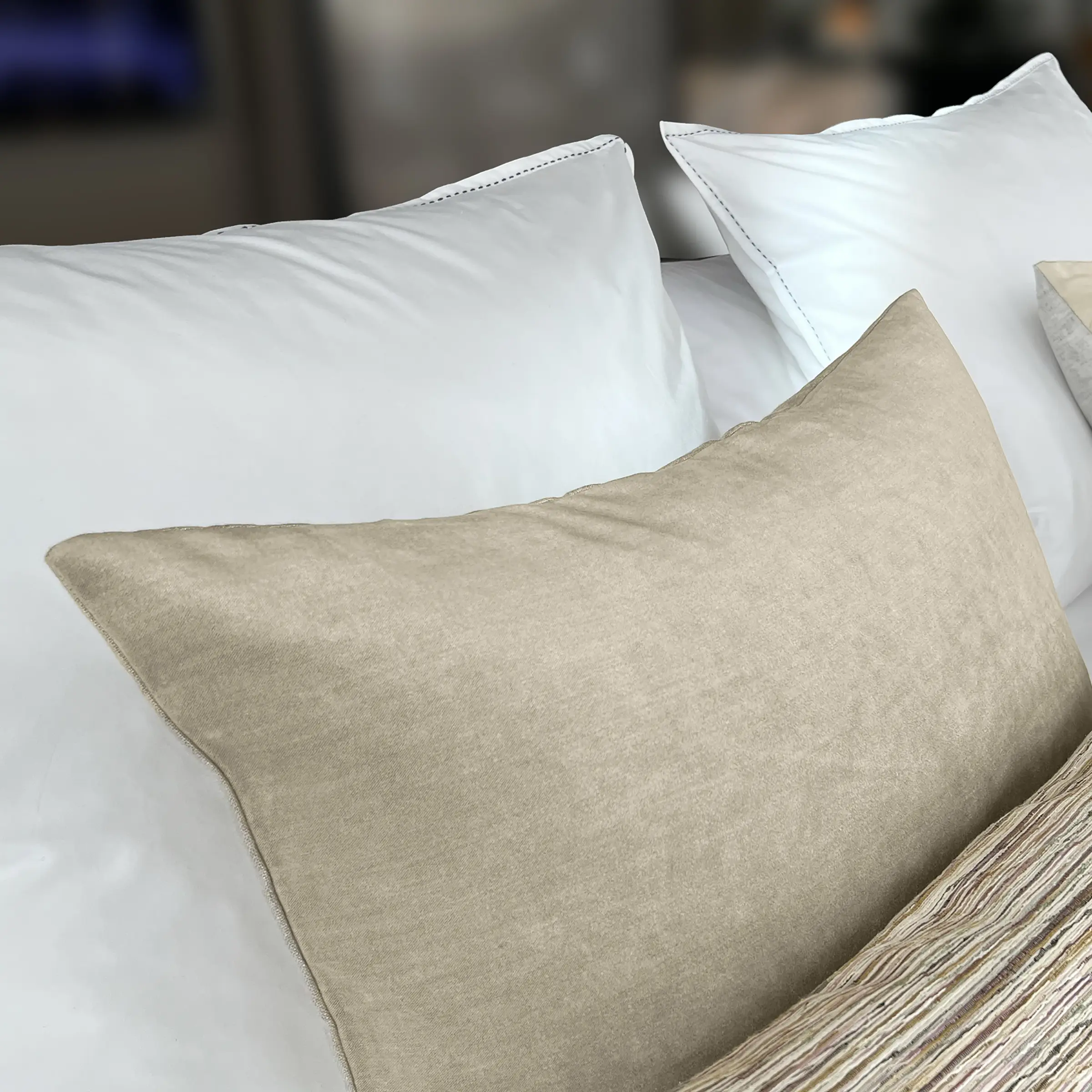 Mrs.Me Sierkussen Gentle Velours Camel 45 x 60 cm