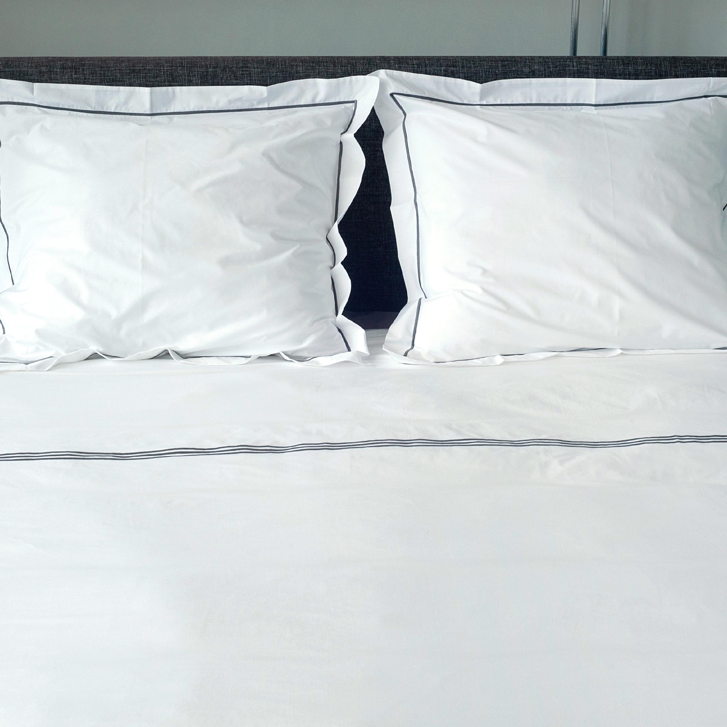 Dommelin Dekbedovertrekset Cortina Percal 200TC Wit - Ecru