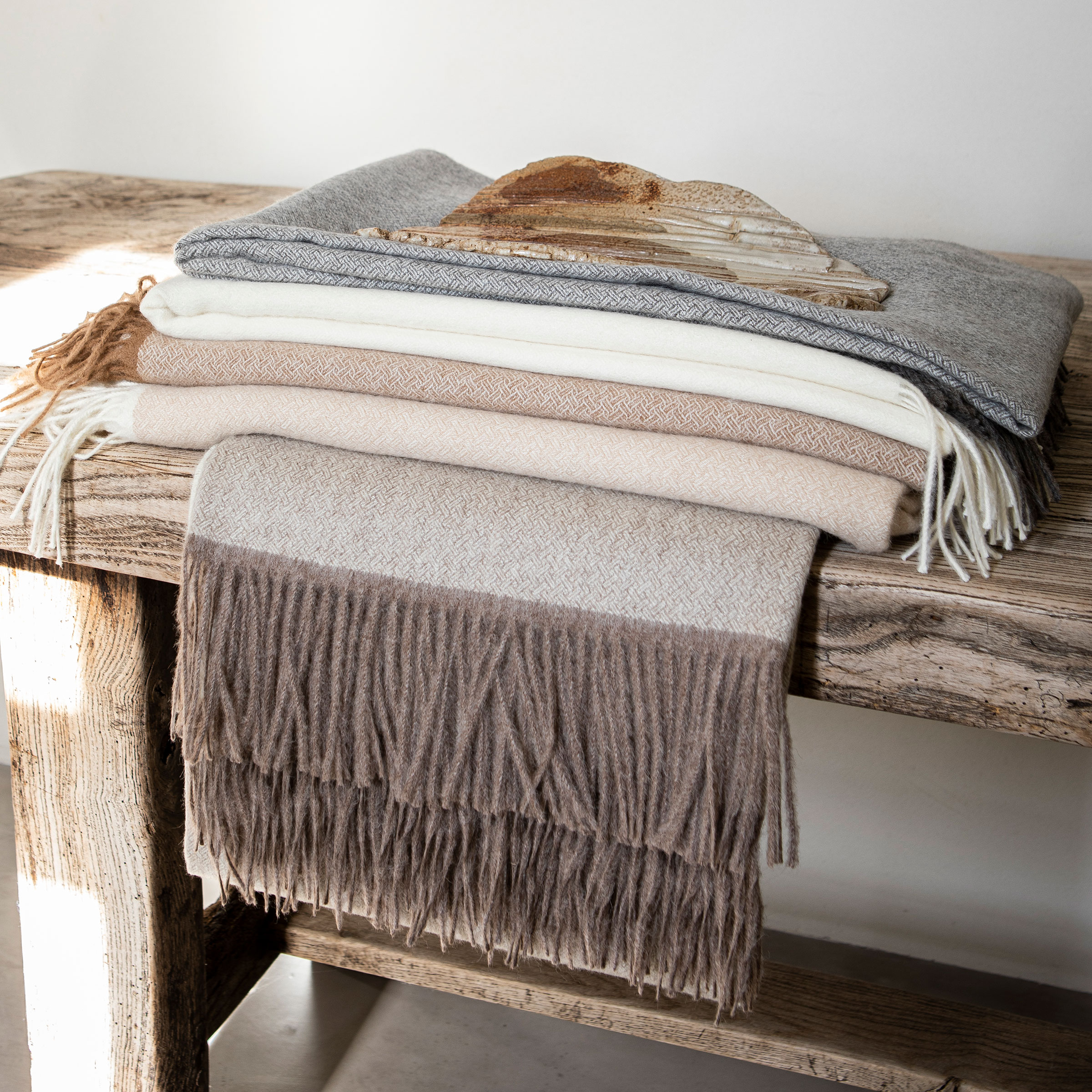 Alexandre Turpault Plaid Nomade Baby Alpaca Noisette 130 x 180 cm