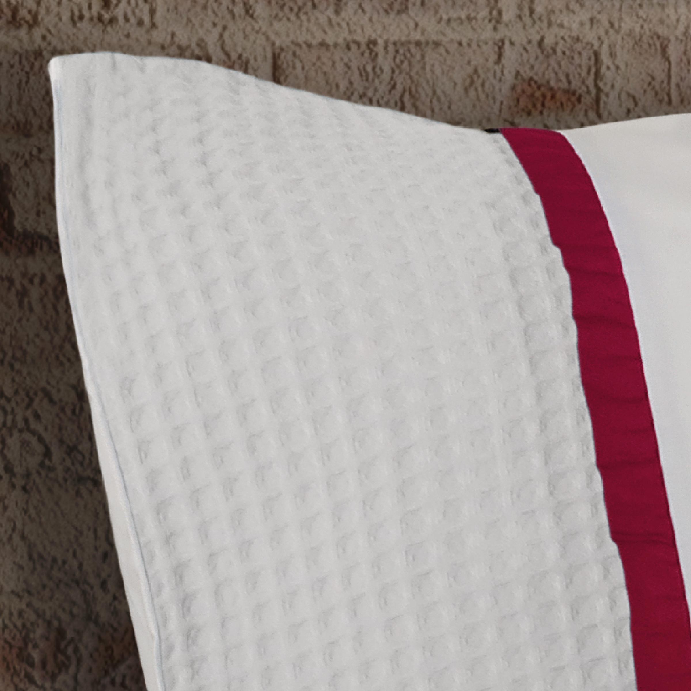 Dommelin Kussensloop Bari Percal 200TC Wit - Cherry 60 x 70 cm