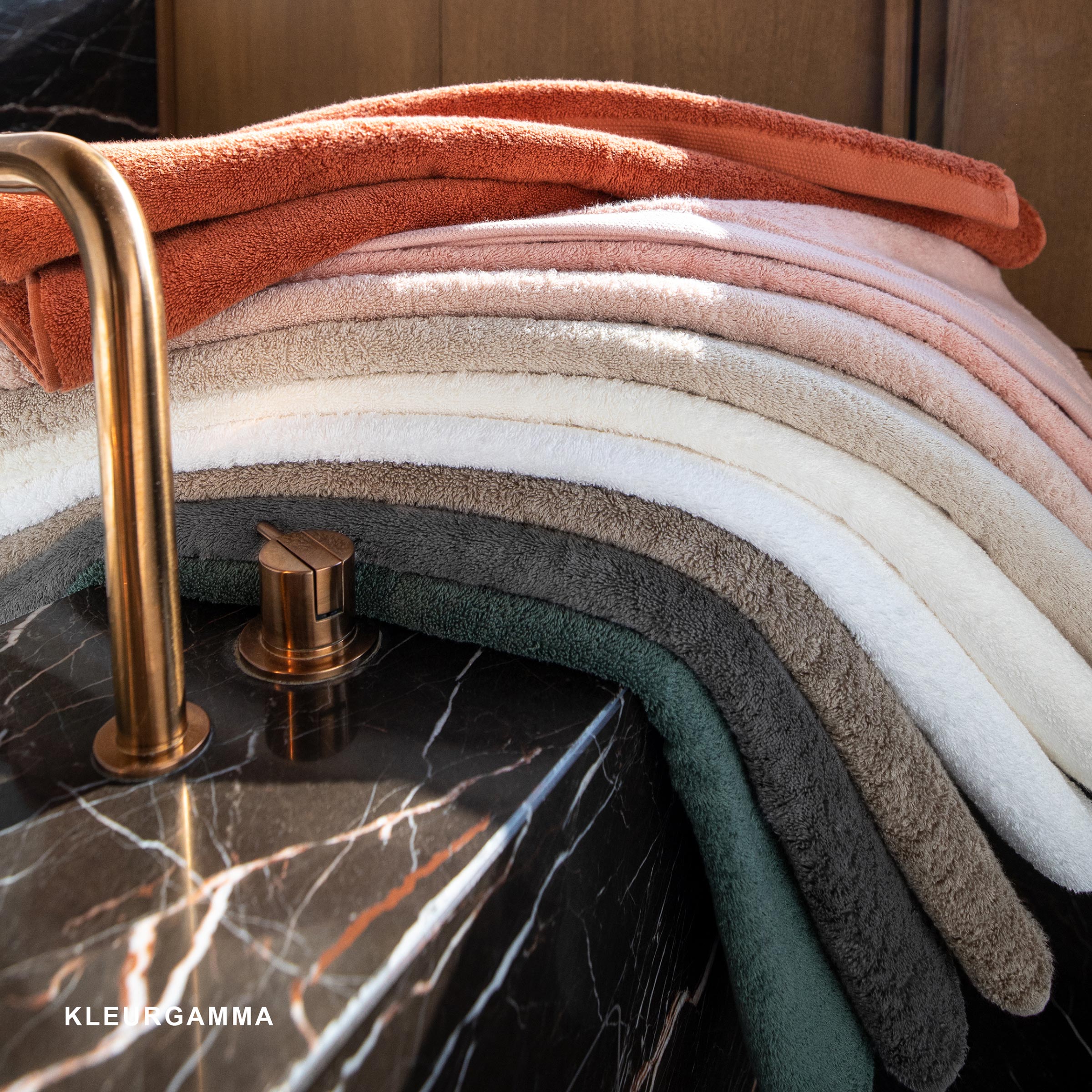 Alexandre Turpault Gezichtsdoekje Essentiel Organic Katoen 650 gr/m2 Graphite 30 x 30 cm