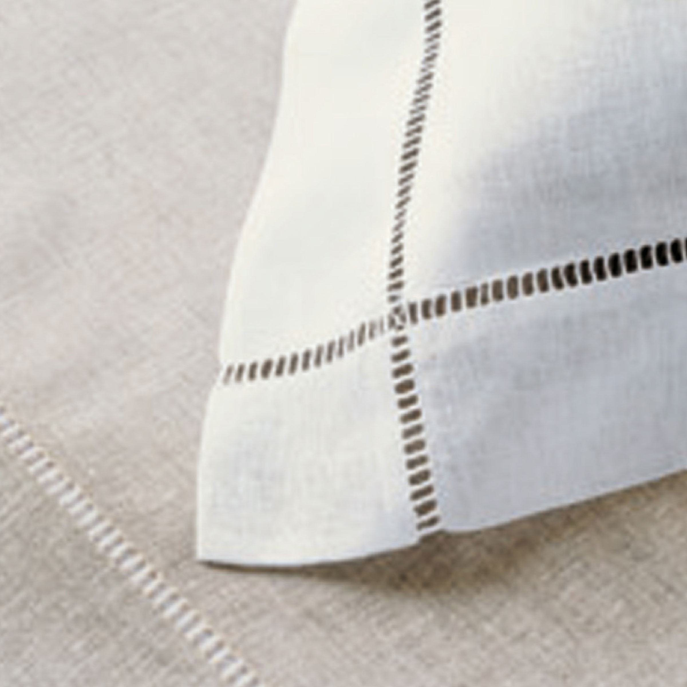 Alexandre Turpault Kussensloop Keops Linnen Wit