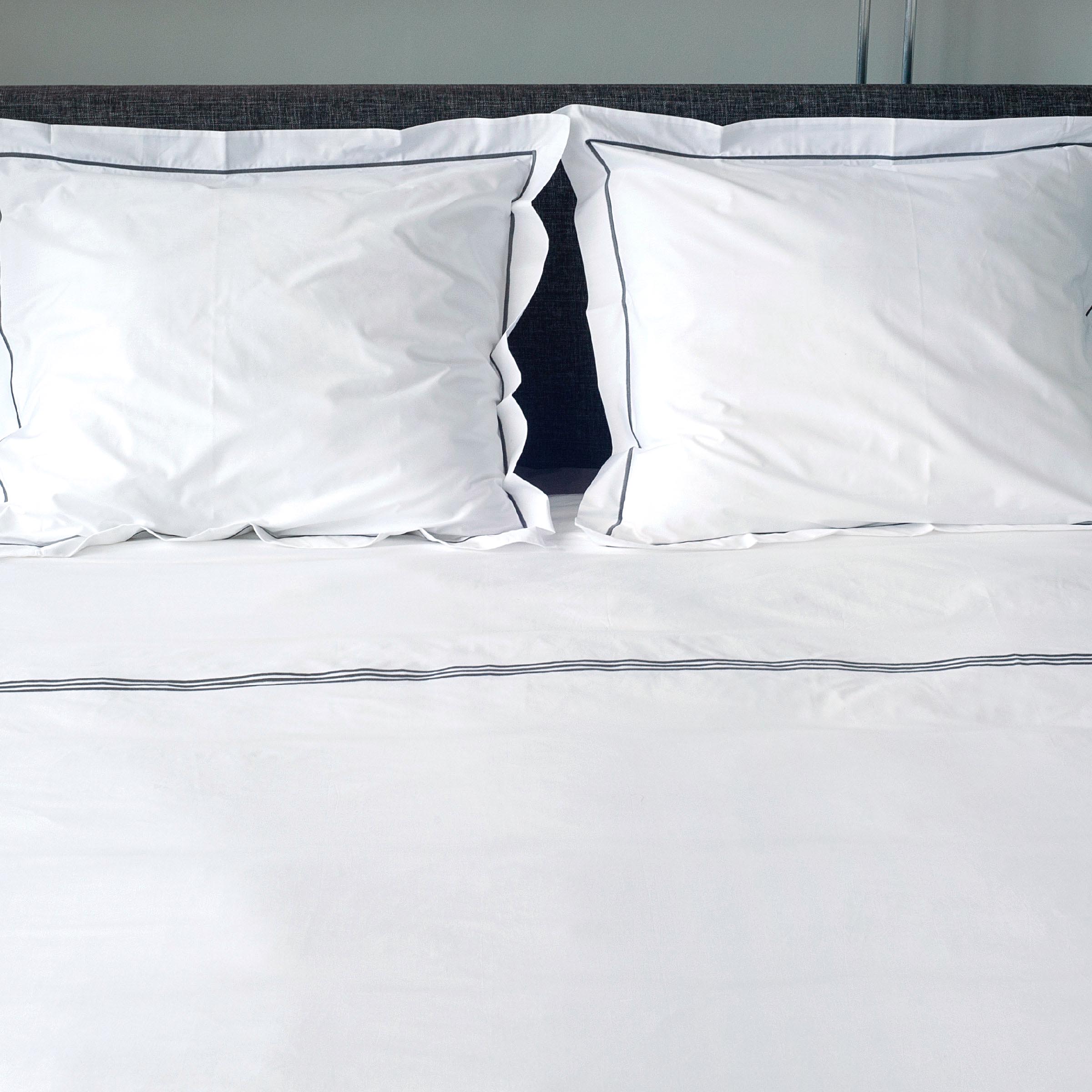 Dommelin Dekbedovertrekset Cortina Percal 200TC Wit - Wit