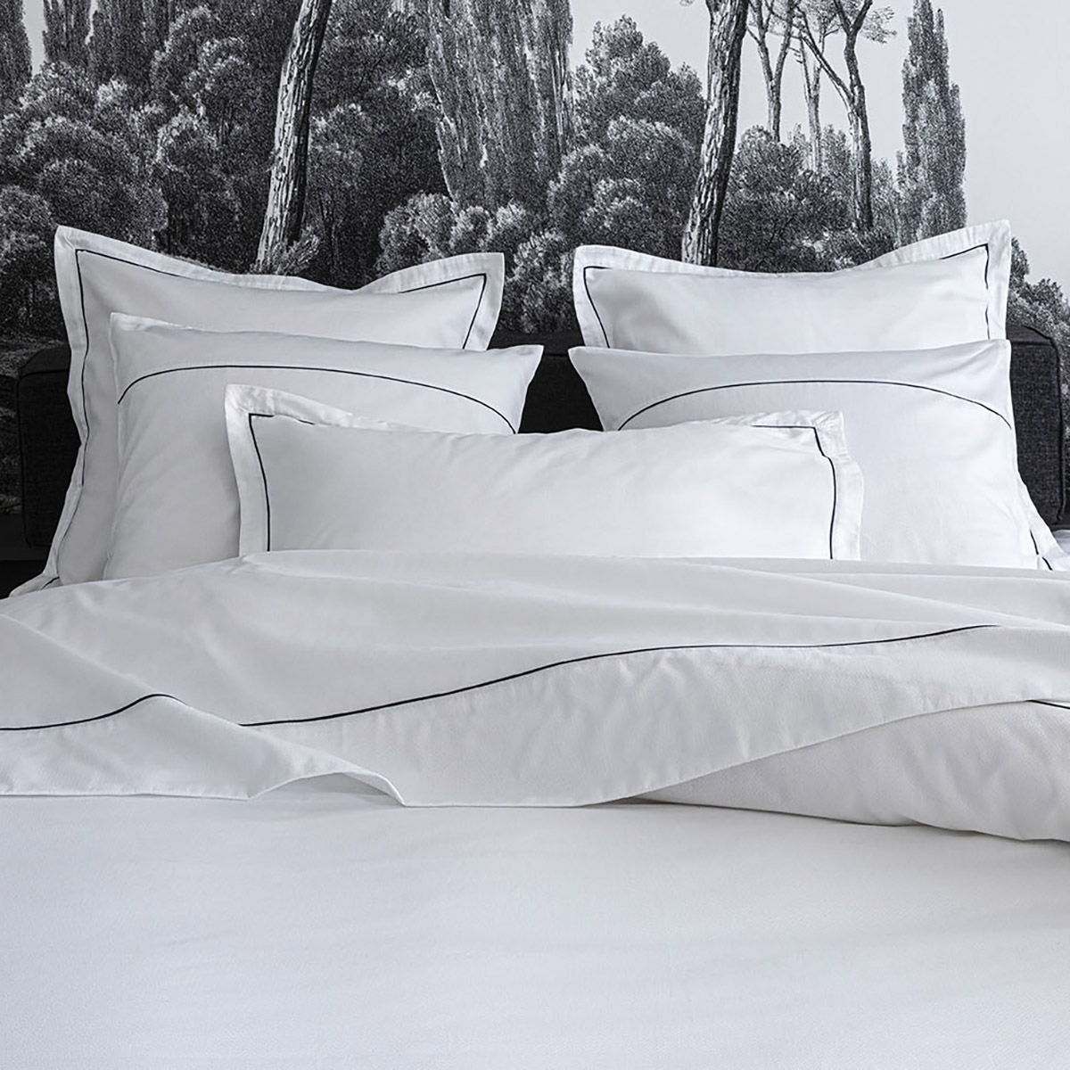 Alexandre Turpault Dekbedovertrek Set Orsay Organic Jacquard Satijn 300TC Wit - Marine