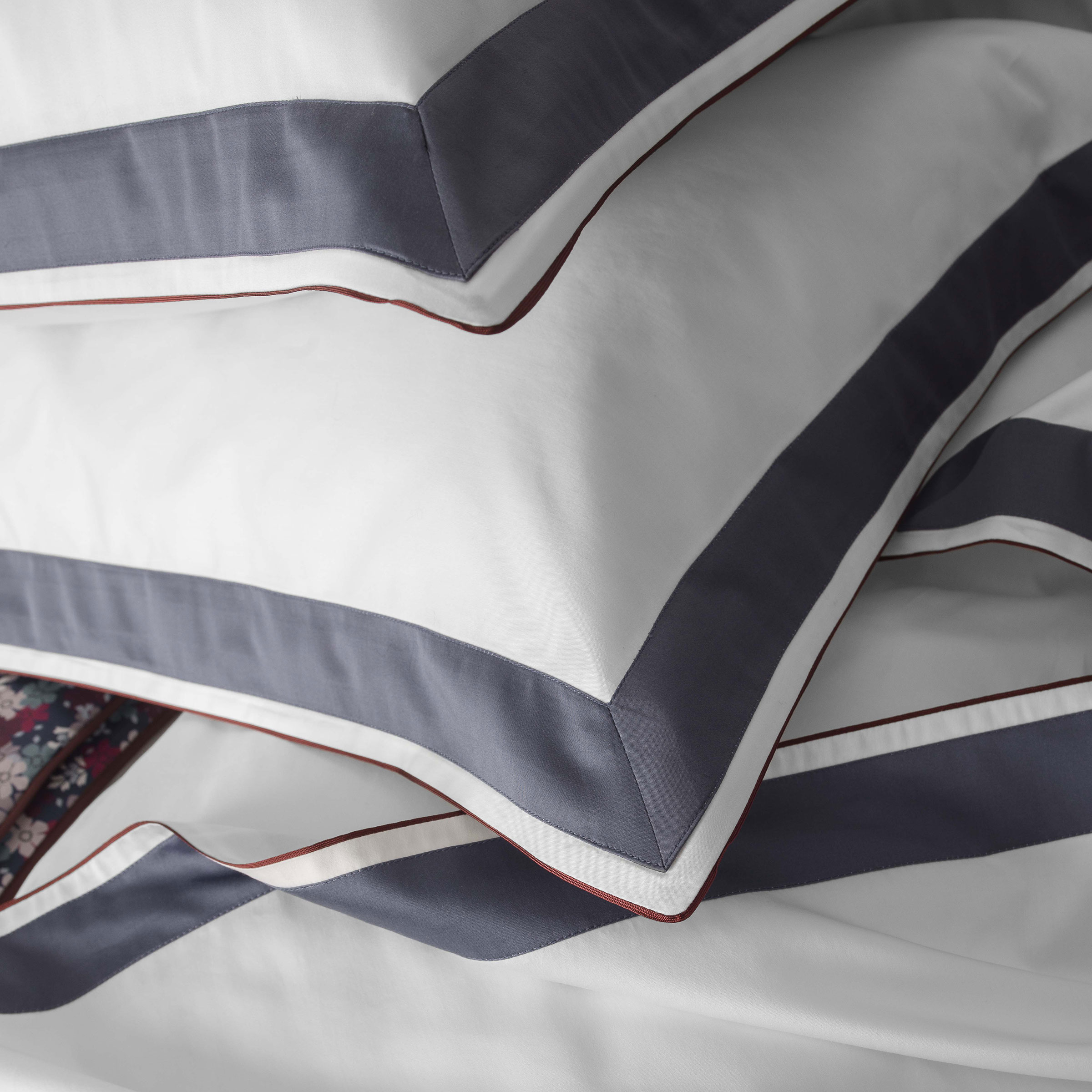 Alexandre Turpault Kussensloop Marceau Organic Satijn 300TC Wit - Marine