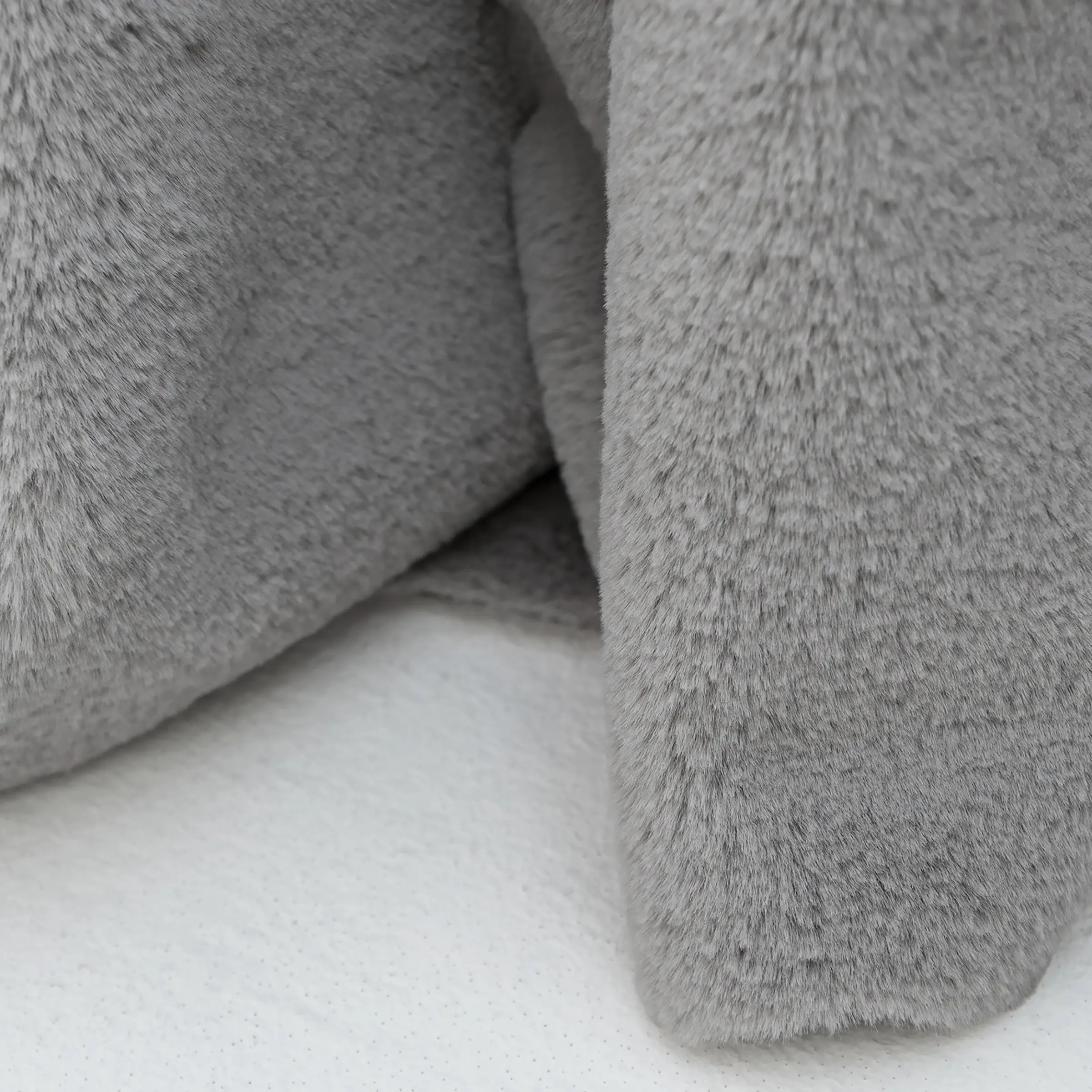 Mrs.Me Bedeind Sprei Lammy Imitatiebont Quartz - Midgrey 150 x 300 cm