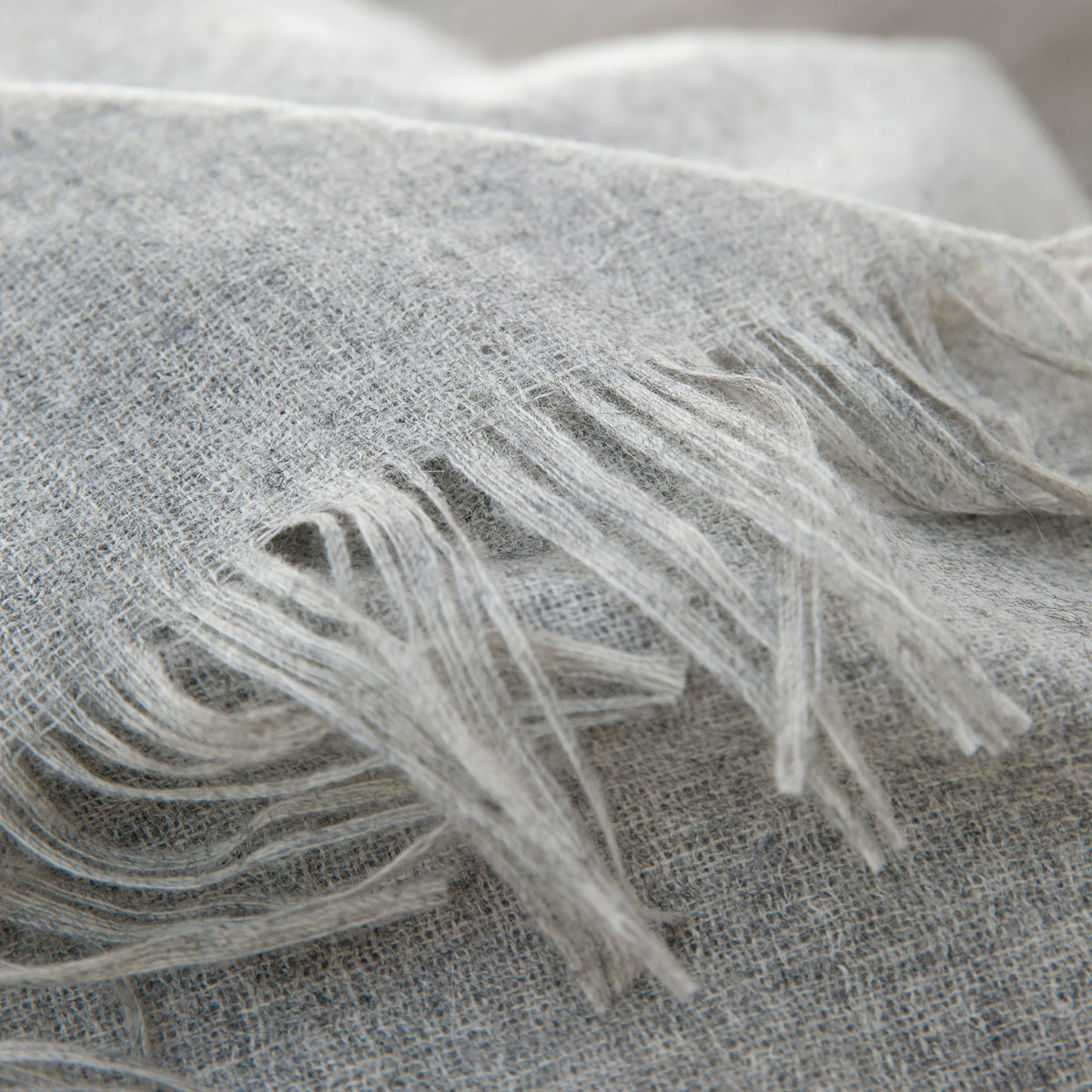 Mrs.Me Deken Nick Wol Mix Light Grey 180 x 300 cm