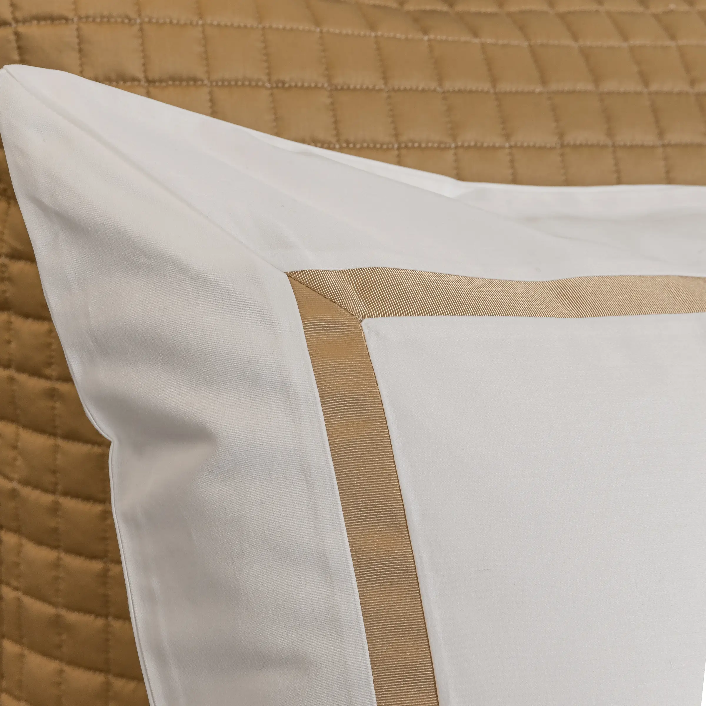 Dommelin Dekbedovertrekset Mirror Satijn 600TC Wit