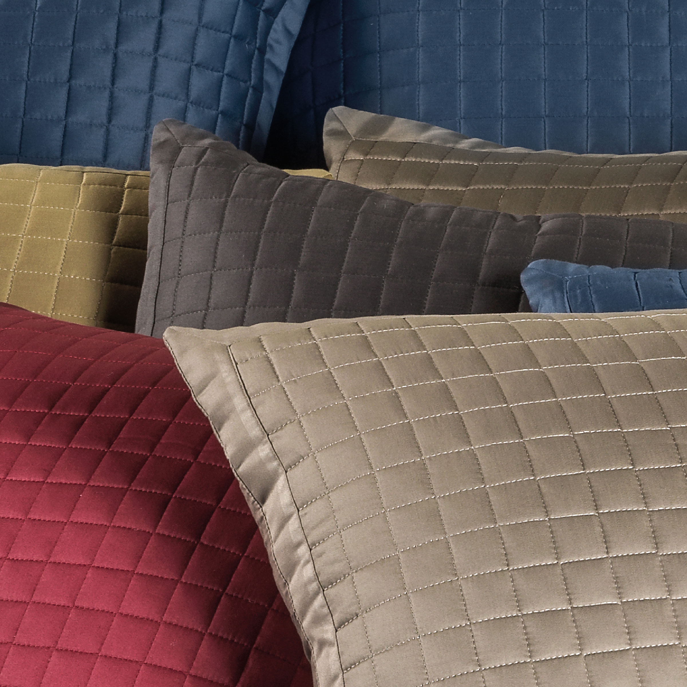 Dommelin Sierkussenhoes Chicago Satijn 300TC Taupe