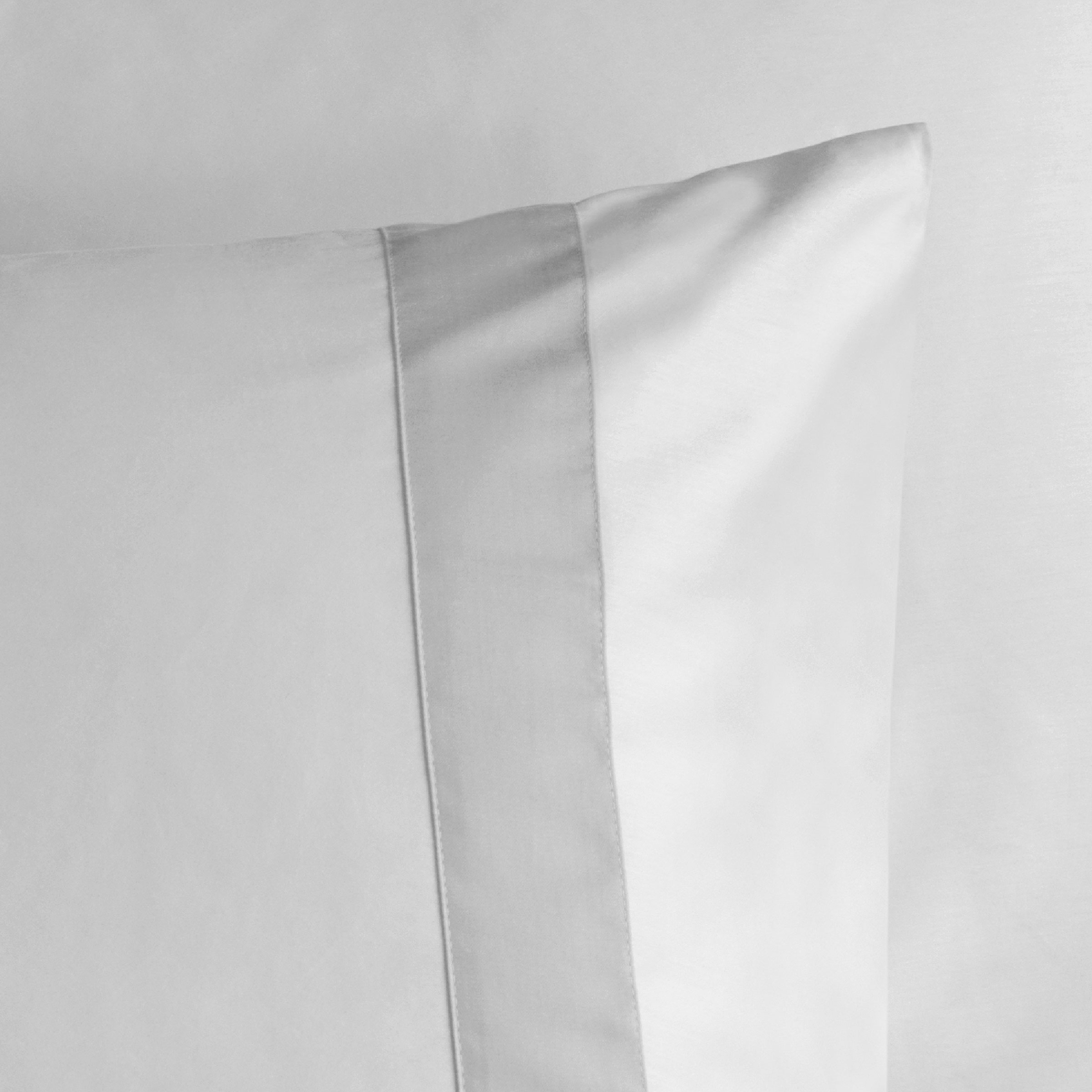 Dommelin Kussensloop Listra Satijn 300TC Wit - Zilver 60 x 70 cm