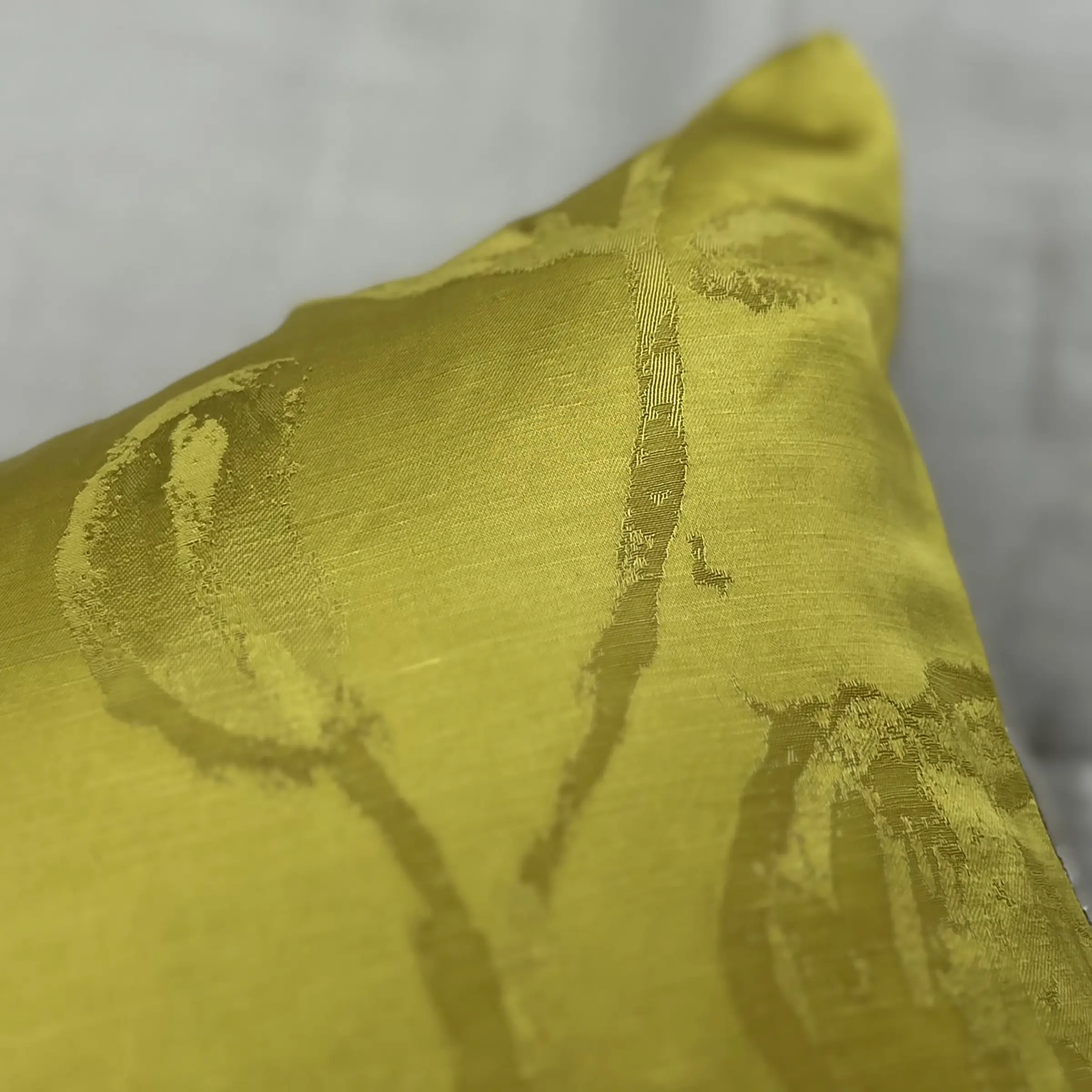 Mrs.Me Sierkussen Fab Viscose Linnen Golden Yellow 30 x 60 cm