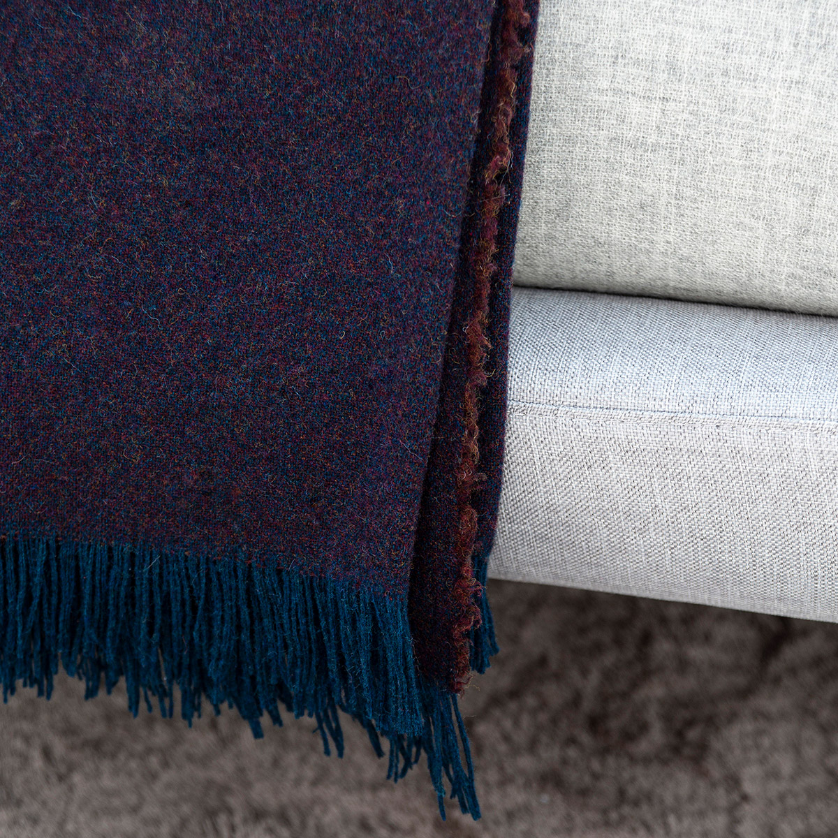 Mrs.Me Plaid Aeon Scheerwol - Cashmere Raisin 154 x 200 cm